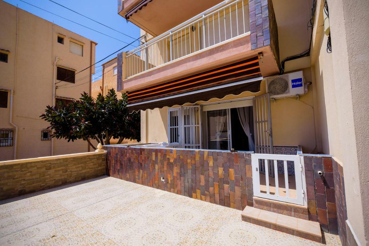 Playa La Mata - Apartamento "Limonka" Lägenhet Exteriör bild